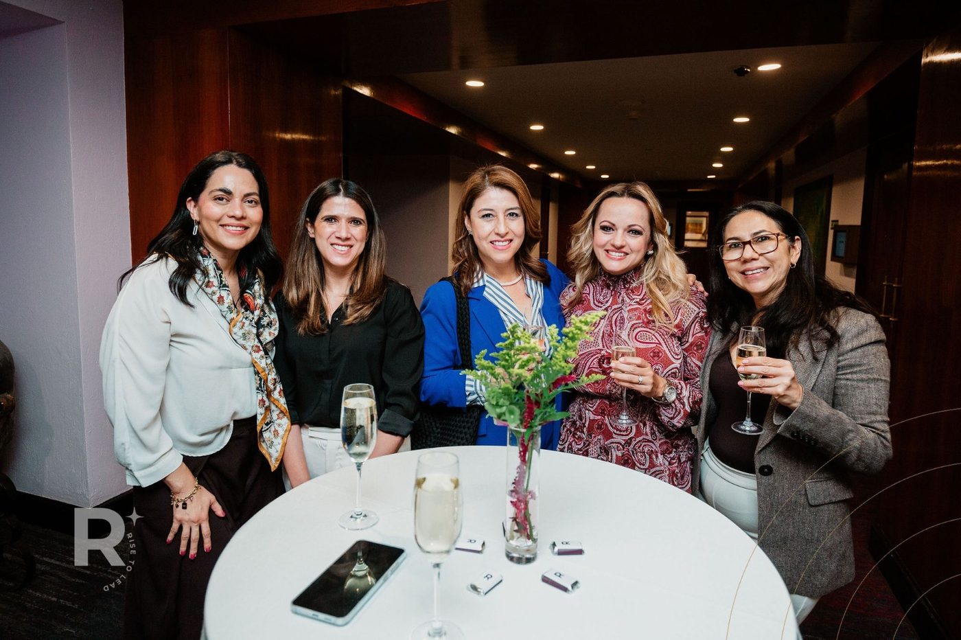 Lanzamiento Rise to Lead